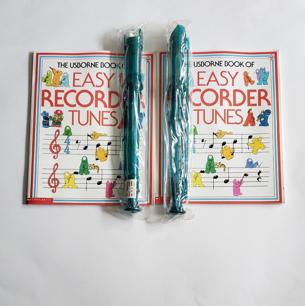 ​2 Usborne Easy Recorder Tunes Books & 2 New Teal Recorders Set